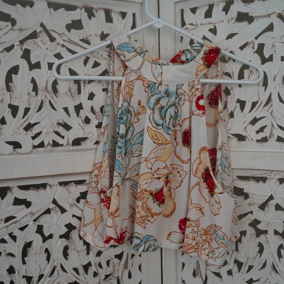 F4Y halter crop top floral print size medium large - Picture 1 of 3
